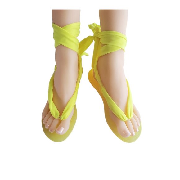 Liliana womens Flat Sandals Neon Yellow Color flat strappy Size 9 New with box - Picture 9 of 13